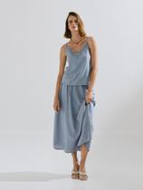 Blusa Via Lessa Lille Decote V com Linho Azul Claro Blusa Via Lessa Lille Decote V com Linho Azul Claro