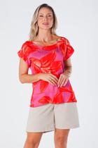 Blusa Viscose Acetinada Estampada Decote Canoa e Manga Japonesa Tina Blusa Viscose Acetinada Estampada Decote Canoa e Manga Japonesa Tina