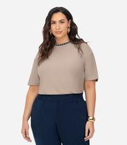 Blusa Viscose Plus Size Secret Glam Marrom Blusa Viscose Plus Size Secret Glam Marrom