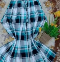 Blusa xadrez azul