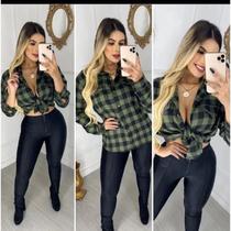 Blusa Xadrez Flanelada Sem Capuz Verde Com Preto Camiseta Feminina Camisa Manga Longa Blusa Xadrez Flanelada Sem Capuz Verde Com Preto Camiseta Feminina Camisa Manga Longa