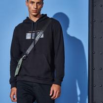 Blusão Colcci Moletom Com Capuz Preto Blusão Colcci Moletom Com Capuz Preto