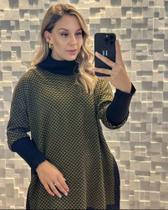 Blusão Poncho Tricot Feminino Triangulo inverno quentinho Ateliê Aquarelle Preto e Branco Blusão Poncho Tricot Feminino Triangulo inverno quentinho Ateliê Aquarelle Preto e Branco