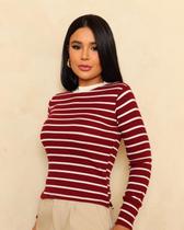Blusinha Antonella Listrada: O Charme das Listras no Seu Look Blusinha Antonella Listrada: O Charme das Listras no Seu Look