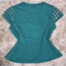 Blusinha Feminina Tecido de Crepe Detalhes na Manga Curta