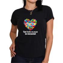 Blusinhas de autismo coração camiseta babylook peças quebra cabeça colorido tshirt preta Blusinhas de autismo coração camiseta babylook peças quebra cabeça colorido tshirt preta