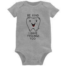 Body Bebê Be Kind I have feelings too - Foca na Moda