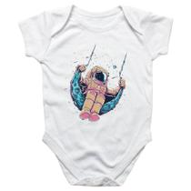 Body intantil Astronaula no balanco lunar