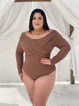 Body Plus Size Ciganinha Ombro a Ombro Detalhe Transpassado