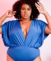 Body Plus Size Corte V Azul