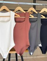 Body Slin Plus Size Decote Quadrado