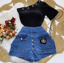 Body tamanho único com bojo, short e saia sem laycra tamanho 42 Body tamanho único com bojo, short e saia sem laycra tamanho 42