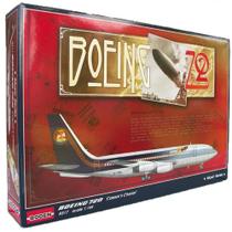 Boeing 720 Ceasar Chariot 1/144 Roden 0317 B720 - Kit para montar e pintar