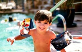 Boia de Braço Inflável Infantil Avengers- Vingadores 23X14CM