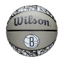 Bola de Basquete Wilson NBA Team Graffiti Brooklyn Nets Tamanho 7 Bola de Basquete Wilson NBA Team Graffiti Brooklyn Nets Tamanho 7
