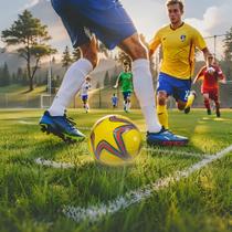 Bola de Futebol de Campo Oficial Tamanho 5 em PVC Reforçado Ideal para Treinos e Jogos em Gramado ou Terra Bola de Futebol de Campo Oficial Tamanho 5 em PVC Reforçado Ideal para Treinos e Jogos em Gramado ou Terra