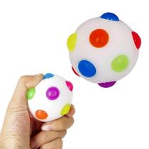Bola LED Colorida Que Brilha No Escuro - Brinquedo Luminoso Para Crianças e Festas, A Diversão Que Acende Bola LED Colorida Que Brilha No Escuro - Brinquedo Luminoso Para Crianças e Festas, A Diversão Que Acende