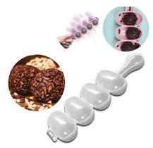 Boleador de Brigadeiro Docinhos Beijinho Enrolador Modelador Fácil e Prático Confeitaria Boleador de Brigadeiro Docinhos Beijinho Enrolador Modelador Fácil e Prático Confeitaria
