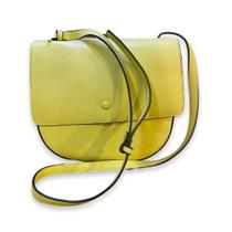 Bolsa Amarela com Alça Regulável Transversal material sintético Botão Bolsa Amarela com Alça Regulável Transversal material sintético Botão
