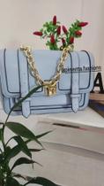 Bolsa Azul com detalhe em corente