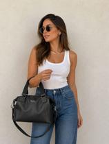 Bolsa Baú Mila Feminina Couro Sitentetico com Alça Transversal Removível e Fecho Zíper Bolsa Baú Mila Feminina Couro Sitentetico com Alça Transversal Removível e Fecho Zíper
