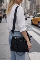 Bolsa Bella Paulla Feminina Leve Nylon 3 Compartimentos Alça Transversal Bolsa Bella Paulla Feminina Leve Nylon 3 Compartimentos Alça Transversal