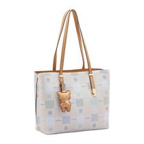 Bolsa Chenson Elemento Gráfico Ombro 85092 - Feminino Bolsa Chenson Elemento Gráfico Ombro 85092 - Feminino