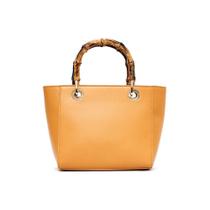 Bolsa com Alça Texturizada em Bamboo