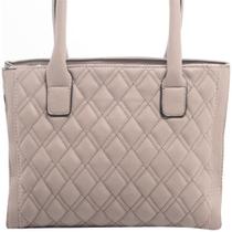 Bolsa com detalhe de costura