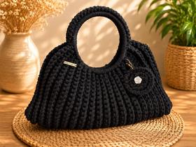 Bolsa de Crochê Artesanal Preta , fio de malha
