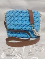Bolsa de crochê na cor azul bebê Bolsa de crochê na cor azul bebê