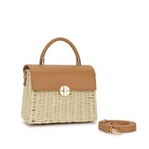 Bolsa de Mão Feminina em Palha com Tampa em Couro e Alça Longa Removível Estruturada, Moderna e So