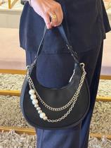 Bolsa de mão PRETA inspiração correntaria e pérolas com alça dupla