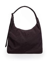 Bolsa de ombro BAGGU Nylon Chocolate Plum com bolso para laptop de 13/14"