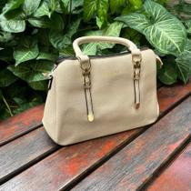 Bolsa de Ombro com Alca Removivel Bege com Detalhe Dourado Bolsa de Ombro com Alca Removivel Bege com Detalhe Dourado
