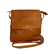 Bolsa de Ombro em Couro Legítimo Modelo Jô, Cor Caramelo - marca