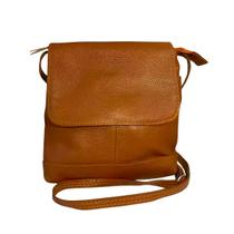 Bolsa de Ombro em Couro Legítimo Modelo Jô, Cor Caramelo