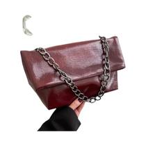 Bolsa de Ombro Feminina em Couro PU Borgonha - Estilo Luxo com Alça de Corrente Bolsa de Ombro Feminina em Couro PU Borgonha - Estilo Luxo com Alça de Corrente