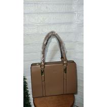 Bolsa de Ombro Feminina em Couro PU com Material de Alta Qualidade para Uso Casual Bolsa de Ombro Feminina em Couro PU com Material de Alta Qualidade para Uso Casual