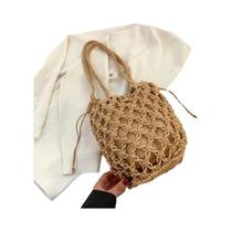 Bolsa de Praia de Verão Feminina - Bolsa de Ombro em Malha com Detalhe em Corda e Design Reticulado Bolsa de Praia de Verão Feminina - Bolsa de Ombro em Malha com Detalhe em Corda e Design Reticulado
