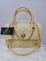 Bolsa em Couro Feminina Matelassê Cor Amarelo Camomila Glória Lisboa Bolsa em Couro Feminina Matelassê Cor Amarelo Camomila Glória Lisboa