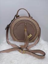 Bolsa em Couro Feminina Redonda Cor Nude Glória Lisboa Bolsa em Couro Feminina Redonda Cor Nude Glória Lisboa