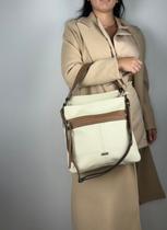 Bolsa Em Couro Legitimo B.1090 Cru/caramelo Bolsa Em Couro Legitimo B.1090 Cru/caramelo