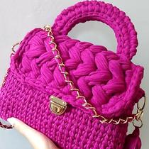 Bolsa em Fio de Malha Luxo Rosa Violeta - Artesanal em Crochê