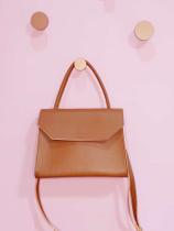 Bolsa feminina caramelo - Alça de mão e alça transversal - MODA FEMININA Bolsa feminina caramelo - Alça de mão e alça transversal - MODA FEMININA