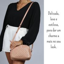 Bolsa Feminina Couro matelassê tiracolo com bolso frontal Bolsa Feminina Couro matelassê tiracolo com bolso frontal