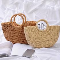 Bolsa Feminina de Palha Artesanal Redonda Com Alça De Mão Grande Praia Festa Bolsa Feminina de Palha Artesanal Redonda Com Alça De Mão Grande Praia Festa