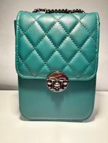 Bolsa feminina em material sintético Bolsa feminina em material sintético