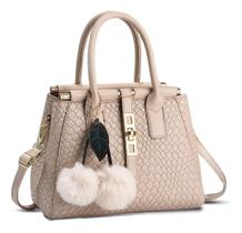 Bolsa Feminina Espaçosa E Versátil Tendencia Natal Reveillon Bolsa Feminina Espaçosa E Versátil Tendencia Natal Reveillon