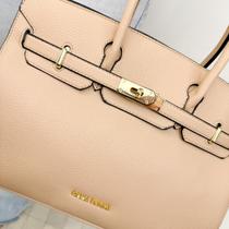 Bolsa feminina grande com alça de mão